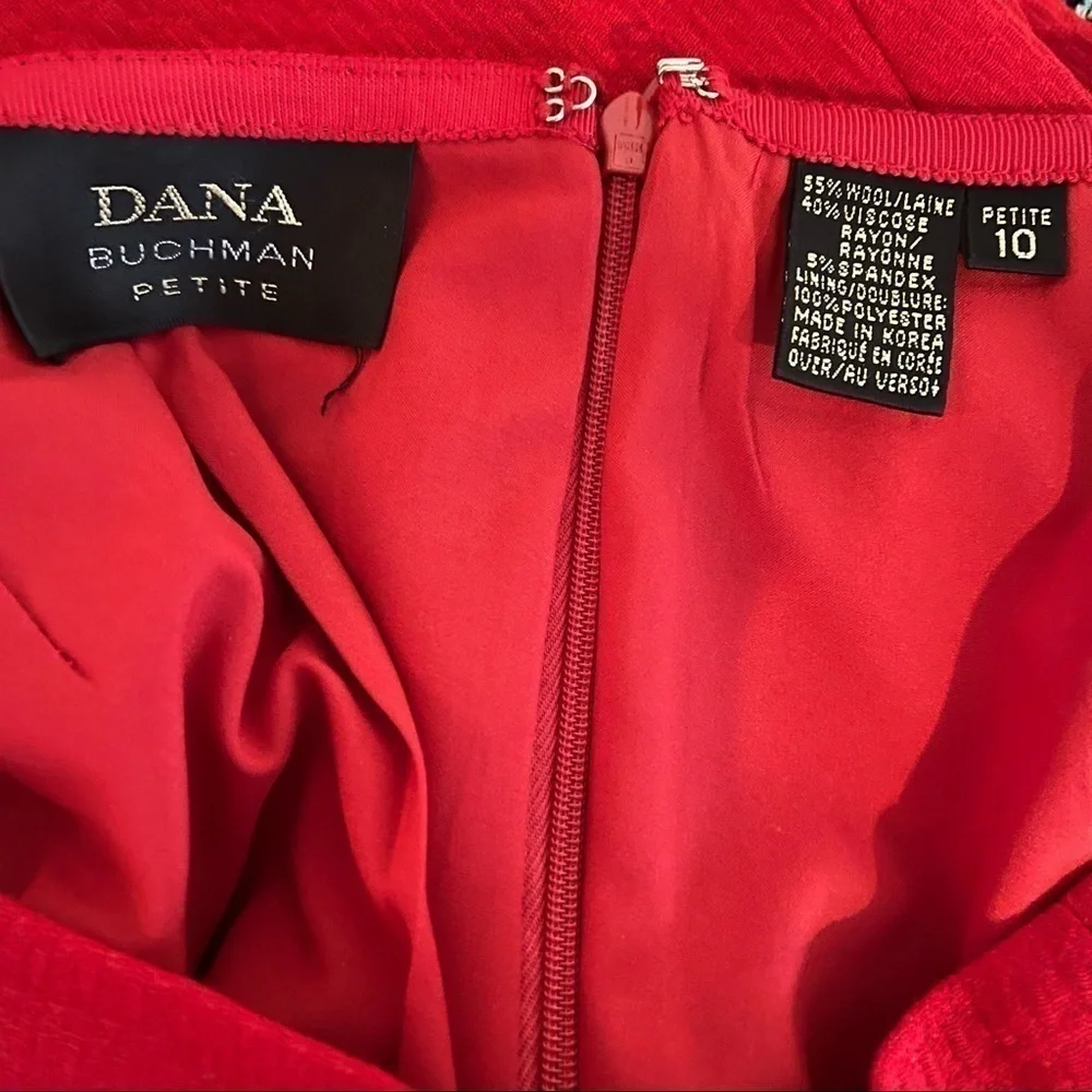 Vintage Dana Buchman red 2-piece skirt suit, front button. Size 10P
